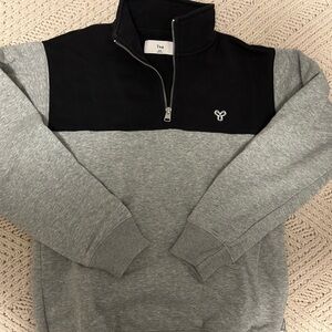 Aritzia TNA Quarter Zip Sweater